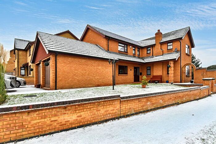 5 Bedroom Detached House For Sale In Prentice Gardens, Kempston, Bedford, MK42