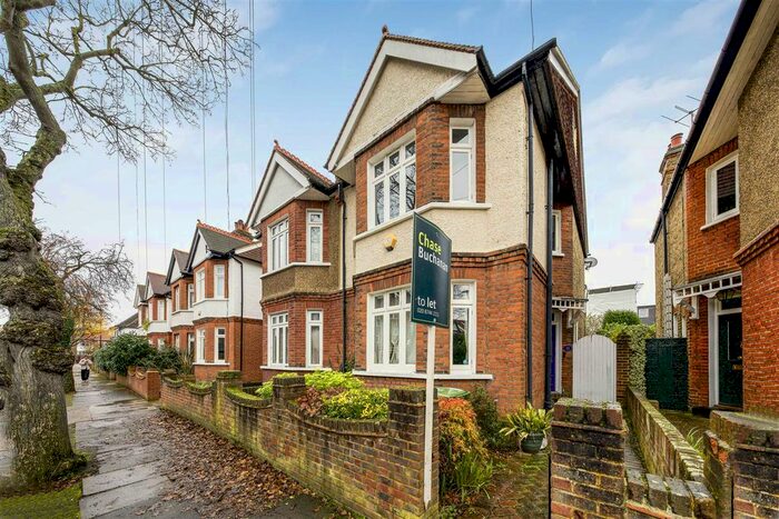 4 Bedroom Semi-Detached House To Rent In Chudleigh Road, Twickenham, TW2