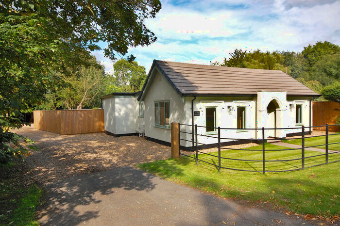 3 Bedroom Detached Bungalow For Sale In Station Road, Legbourne, LN11