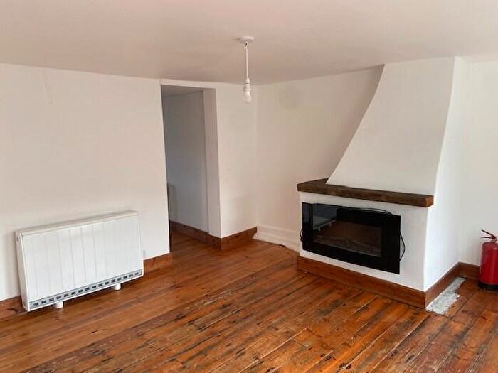 Apartment To Rent In A Broad Row, Great Yarmouth, Norfolk, NR30