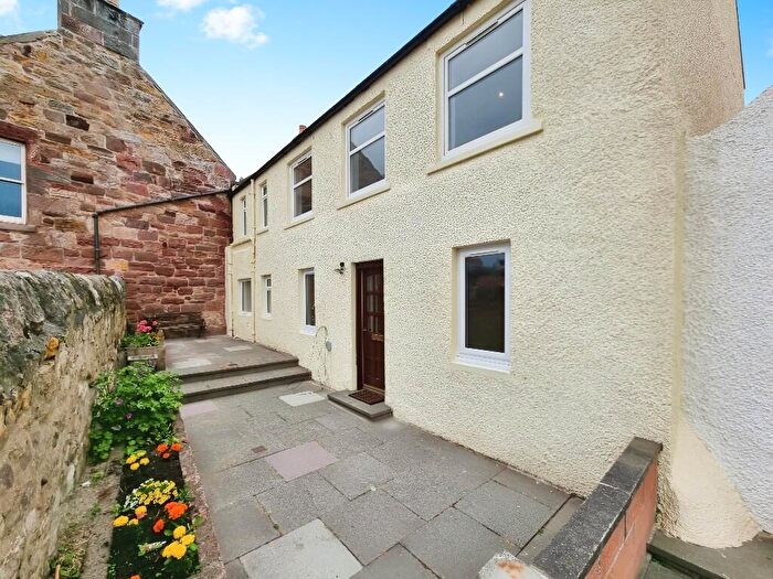 3 Bedroom Terraced House To Rent In Still Park, KY10