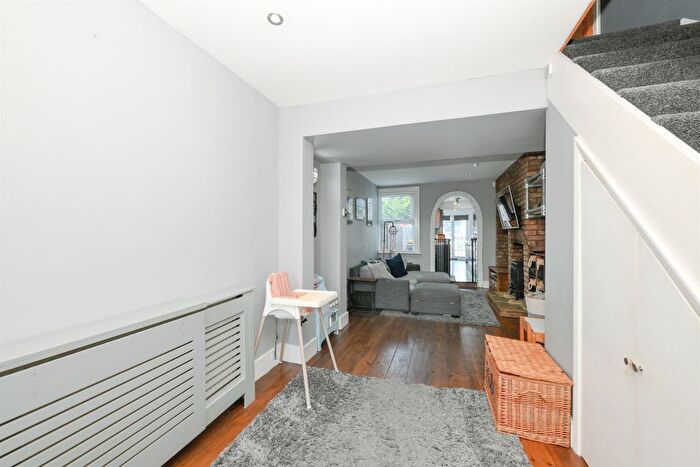 2 Bedroom Semi-detached House For Sale In Roman Street, Hoddesdon, EN11