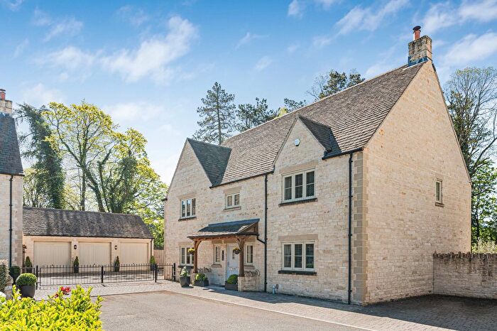 5 Bedroom Detached House For Sale In Preston Leigh, Siddington, Cirencester, Gloucestershire, GL7