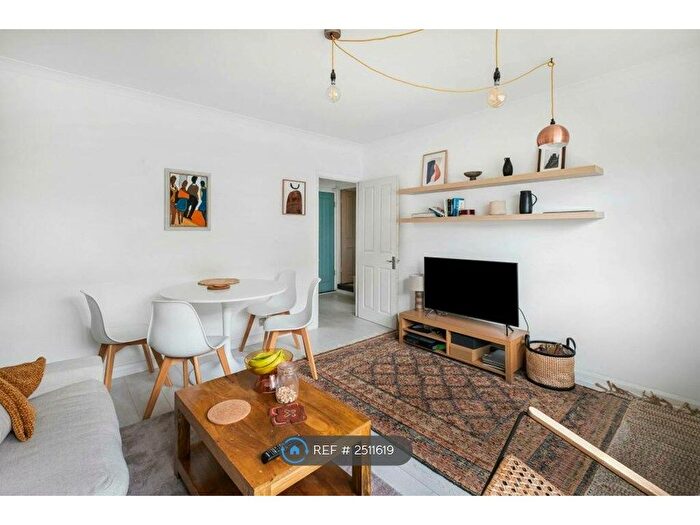 1 Bedroom Flat To Rent In Nuding Close, London, SE13