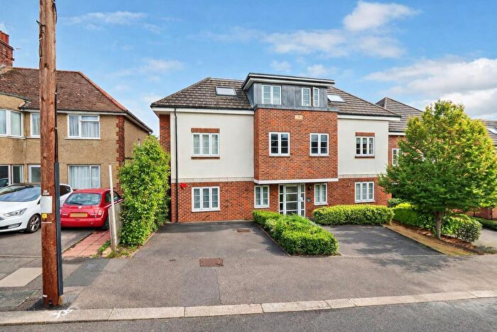 2 Bedroom Flat For Sale In Devon Road, Watford, WD24