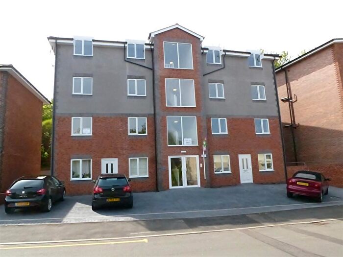 2 Bedroom Flat To Rent In Park Lane, Kidderminster, DY11