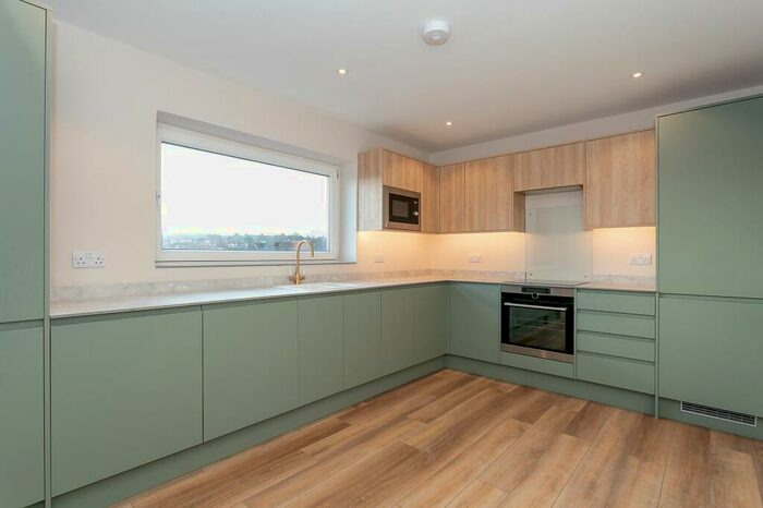 2 Bedroom Apartment To Rent In St. Marys Walk, Esplanade Court, HG2