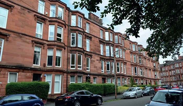 2 Bedroom Flat To Rent In Waverley Gardens, Glasgow, G41