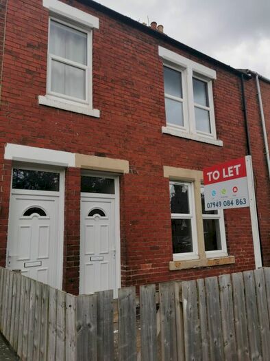 2 Bedroom Flat To Rent In Stuart Terrace, Felling, NE10