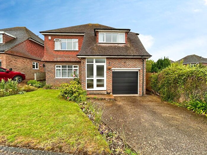 4 Bedroom Detached House For Sale In Conifer Avenue, Hartley, Longfield, Kent, DA3