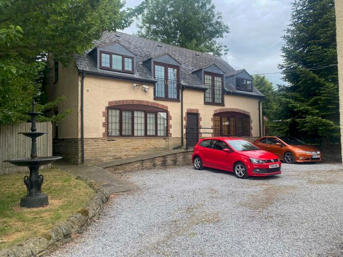 1 Bedroom Ground Flat To Rent In Coach House, Hollingwood, Chesterfield, S43