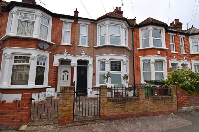 2 Bedroom Terraced House For Sale In Cavendish Road, Highams Park, Greater London., E4