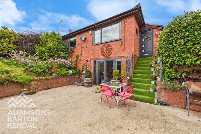 3 Bedroom Bungalow For Sale In Old Road, Smithy Bridge, OL16