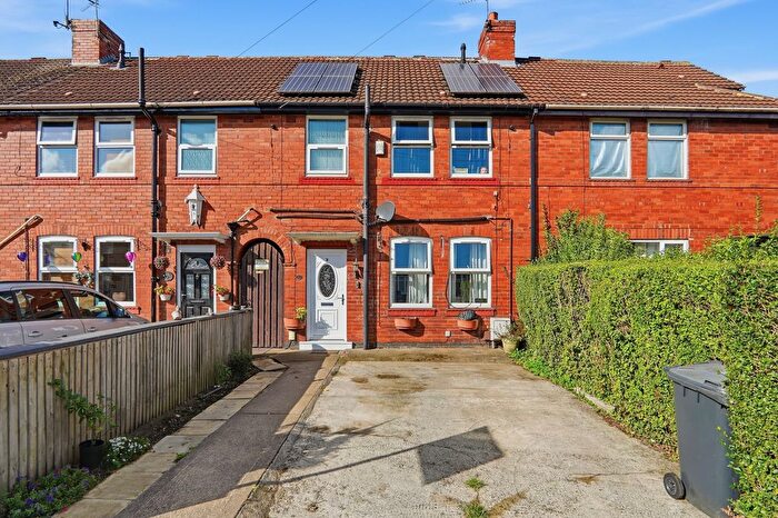 3 Bedroom Terraced House For Sale In Lucas Avenue, York, YO30