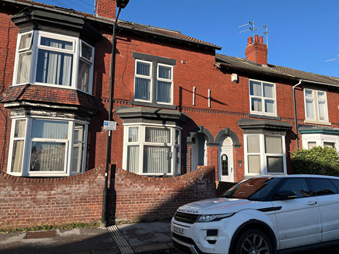 10 Bedroom Terraced House For Sale In Whitburn Road, Doncaster, South Yorkshire, DN1