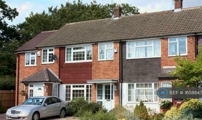 3 Bedroom Terraced House To Rent In Stubbs End Close, Amersham, HP6