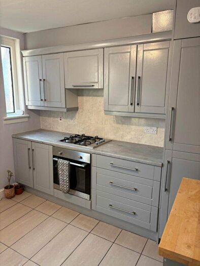 2 Bedroom Flat To Rent In Academy Street, Sandyhills, G32