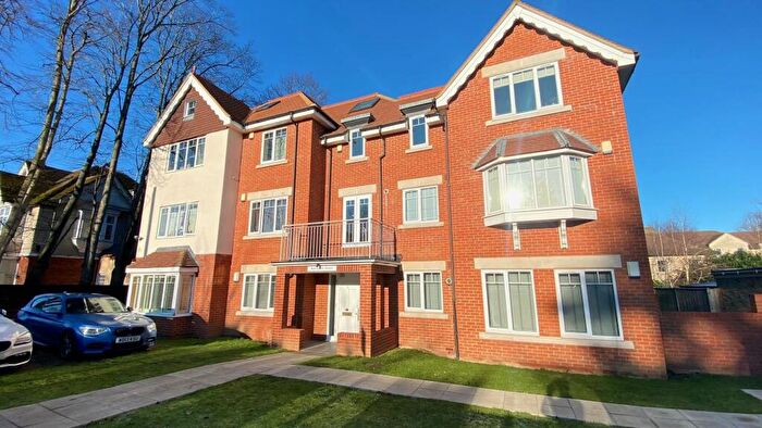 2 Bedroom Flat To Rent In Ashington House, Boyn Hill Avenue, SL6
