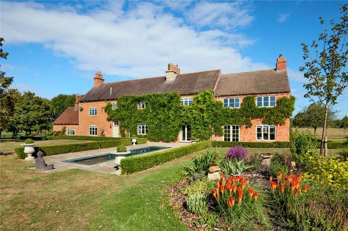 9 Bedroom Equestrian Facility For Sale In Bidford-On-Avon, Alcester, Warwickshire, B50