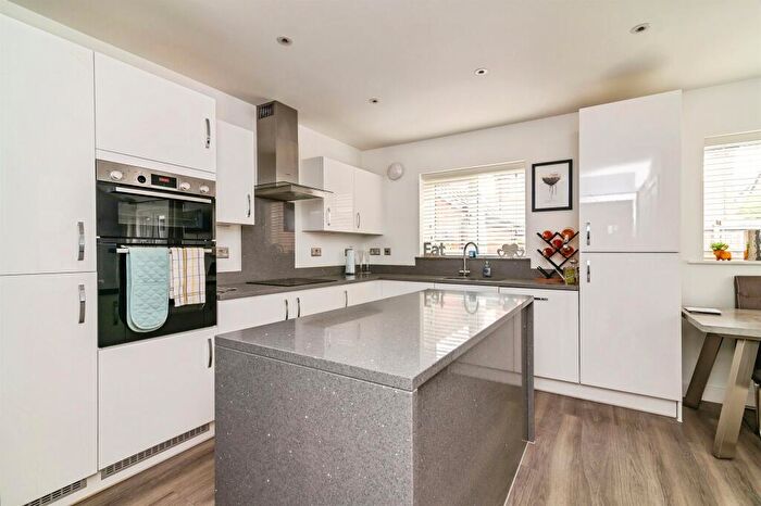 4 Bedroom Detached House For Sale In Rose Way, Edwalton, Nottingham, NG12