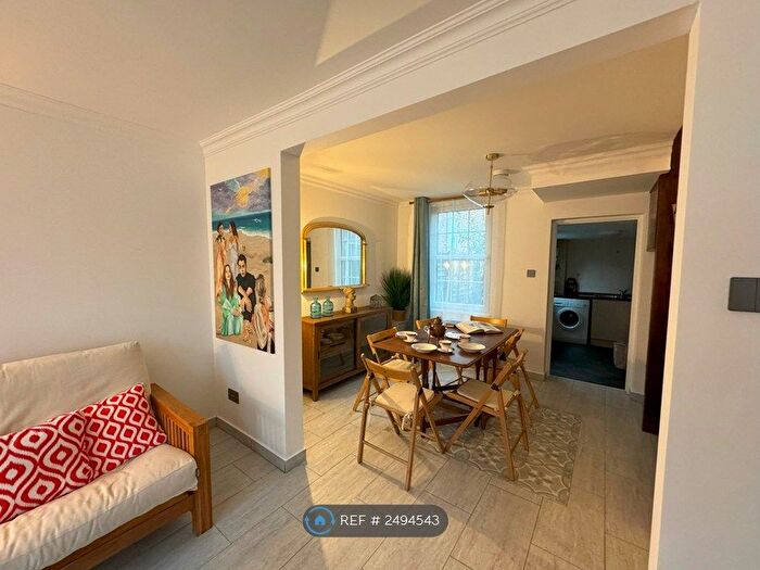 2 Bedroom Semi-Detached House To Rent In Frenchs Road, Cambridge, CB4