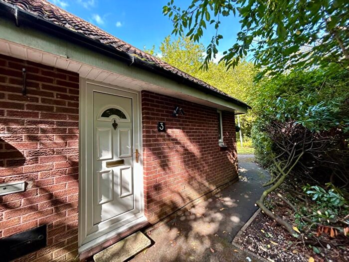1 Bedroom Bungalow To Rent In Bloomfield Grange, Penwortham, Preston, Lancashire, PR1
