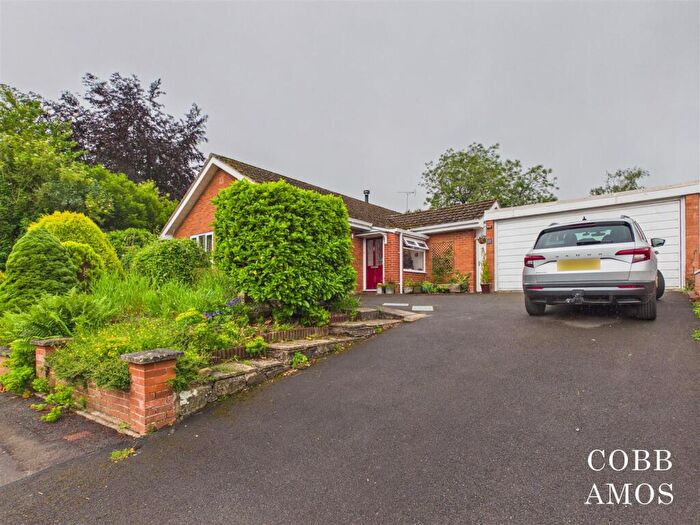 3 Bedroom Detached Bungalow For Sale In Croft Crescent, Yarpole, HR6