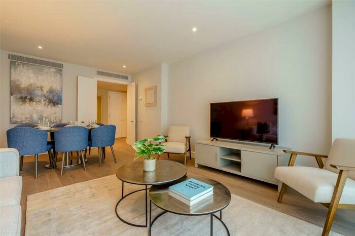 2 Bedroom Apartment To Rent In Westferry Circus, London, E14