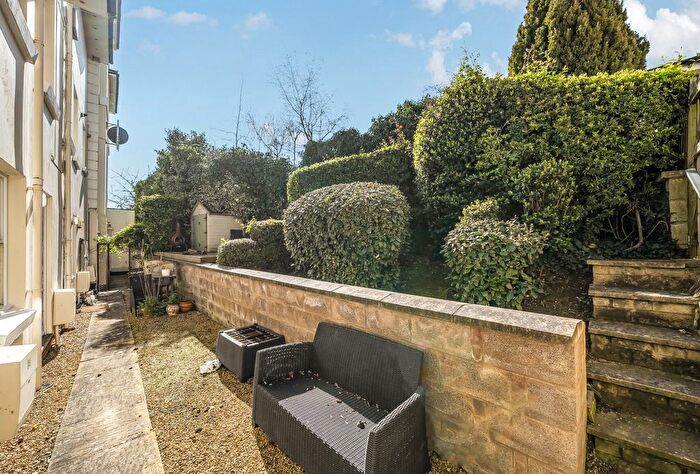 2 Bedroom Flat For Sale In Parabola Road, Cheltenham, Gloucestershire, GL50