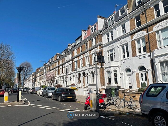 1 Bedroom Flat To Rent In Sinclair Road, London, W14