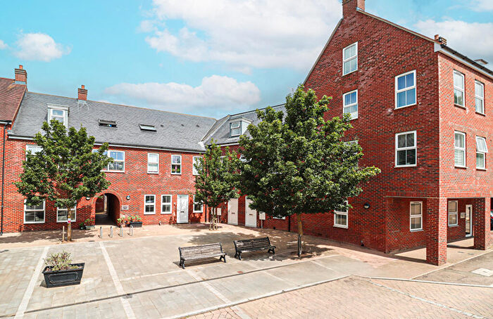 1 Bedroom Apartment For Sale In Flat Hicks Road, Markyate, St Albans, AL3