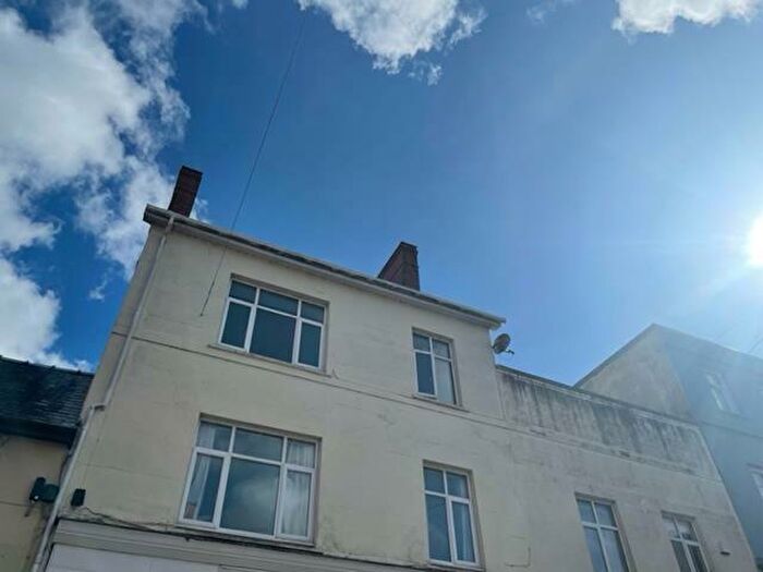 2 Bedroom Apartment To Rent In Castle Square, Haverfordwest, SA61