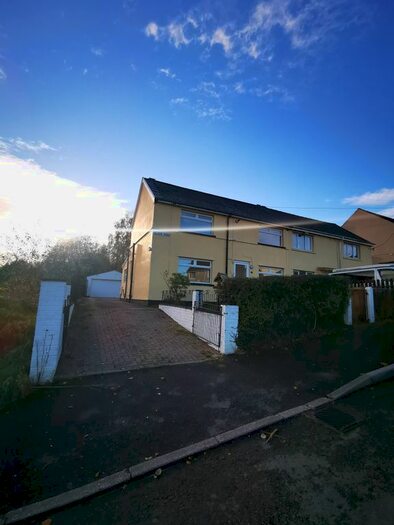 3 Bedroom Semi-Detached House To Rent In Elidyr Road, Trowen, NP11