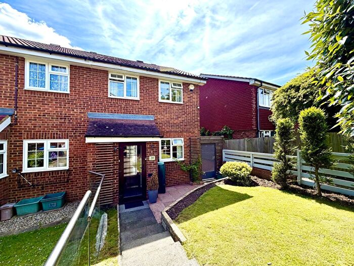 2 Bedroom End Of Terrace House For Sale In Foxglove Lane, Chessington, Surrey., KT9
