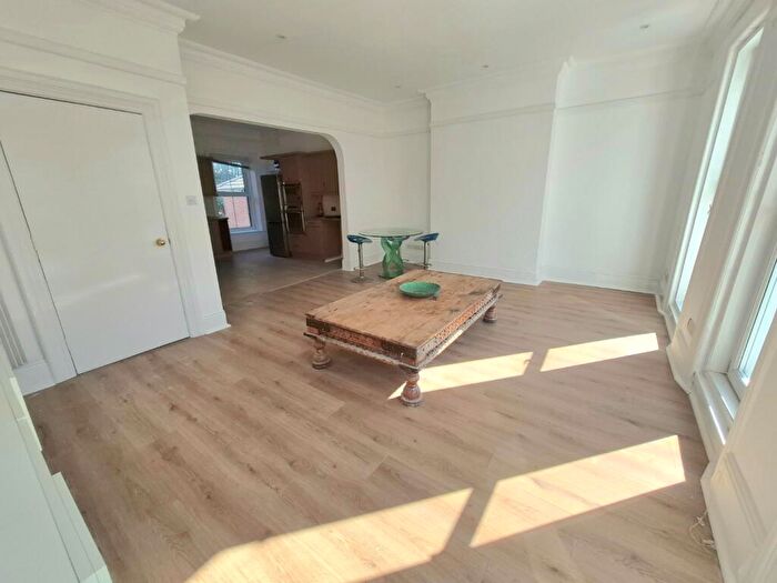 2 Bedroom Maisonette For Sale In Bournemouth, Dorset, BH4
