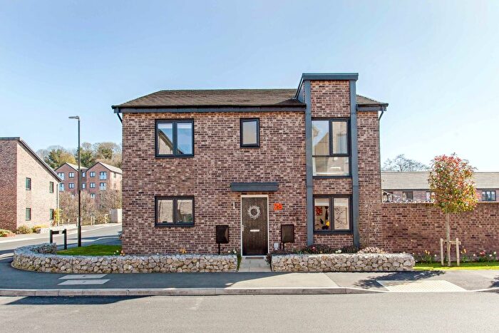 3 Bedroom Detached House For Sale In Laver Drive, Chesterfield, S41