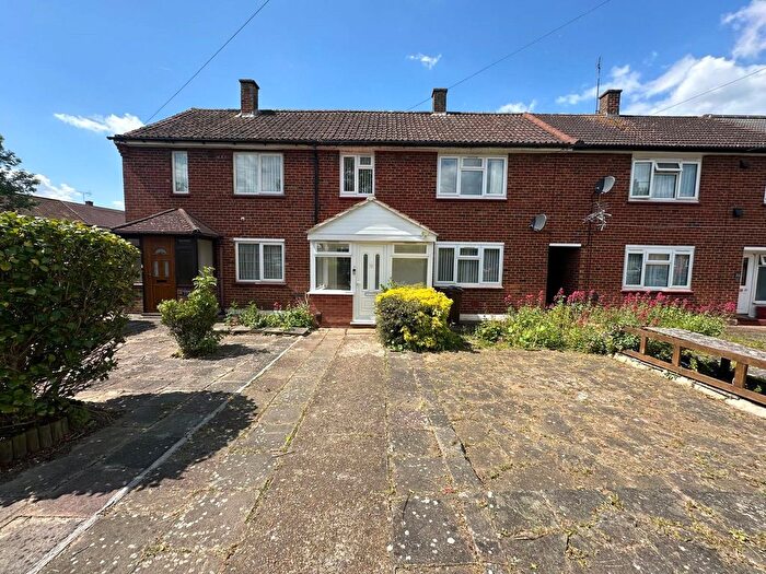 3 Bedroom Detached House To Rent In Cobham Road, Hounslow, Greater London, TW5