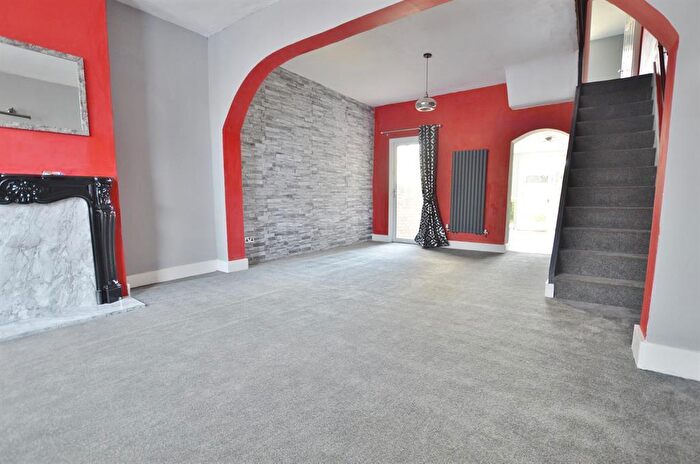 3 Bedroom Terraced House To Rent In Wilson Road, East Ham, London, E6