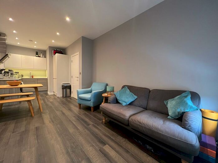 1 Bedroom Apartment To Rent In Brants Bridge, Bracknell, RG12