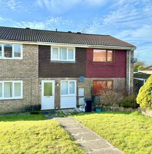 2 Bedroom Terraced House To Rent In Mackworth Drive, Cimla, Neath, Neath Port Talbot., SA11