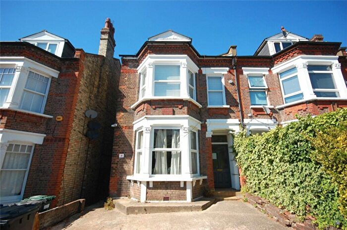 1 Bedroom Apartment To Rent In Mountfield Road, Finchley, N3