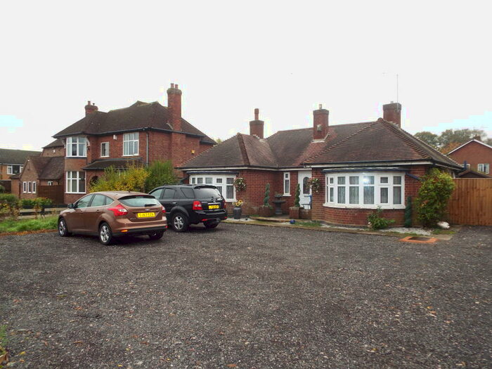 3 Bedroom Detached Bungalow To Rent In Lichfield Street, Fazeley, Tamworth, B78