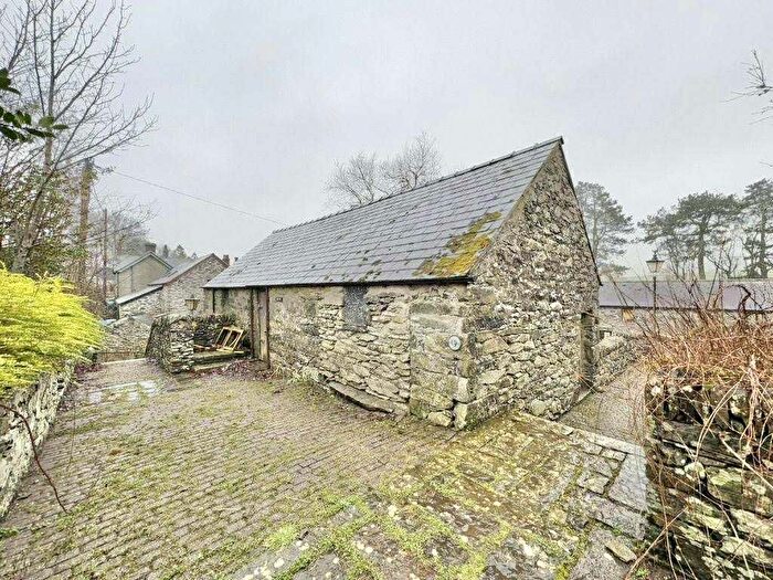Property For Sale In Pentrefoelas, LL24