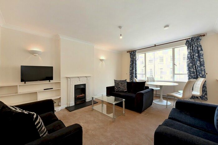 2 Bedroom Flat To Rent In York Street, Marylebone, W1U
