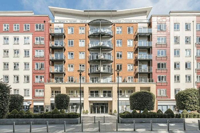 1 Bedroom Flat To Rent In Boulevard Drive, Amelia House, NW9