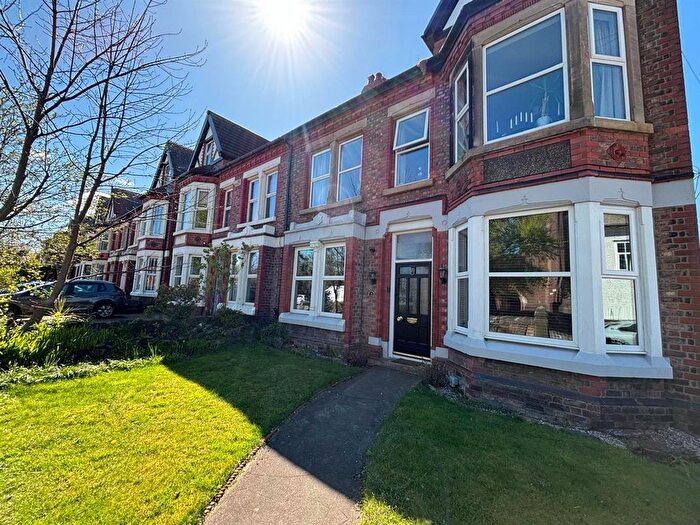 2 Bedroom Flat For Sale In Hose Side Road, Wallasey, CH45