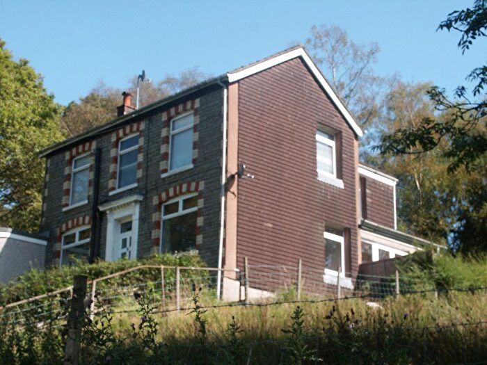 2 Bedroom Semi Detached House To Rent In Brynawel, Crynant, Neath ., SA10