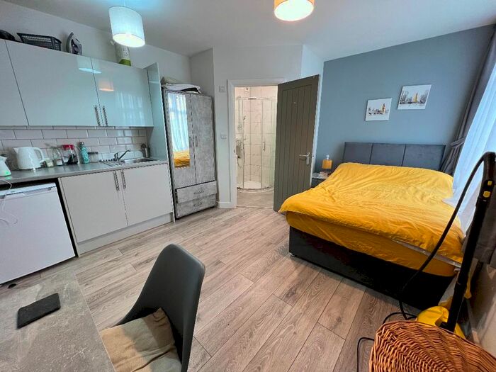 Studio To Rent In King Edwards Road, London, N9