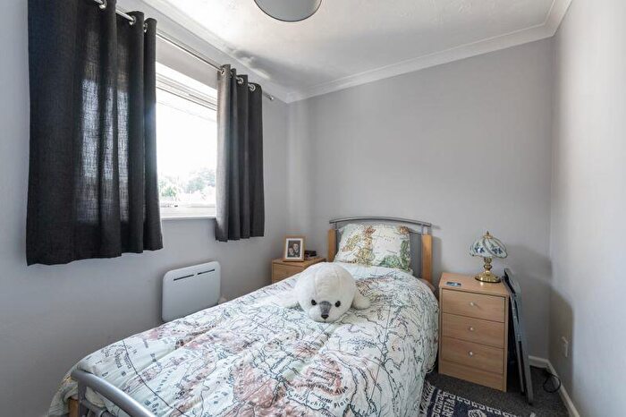 3 Bedroom Detached House For Sale In Milton Road, Milborne St Andrew, DT11