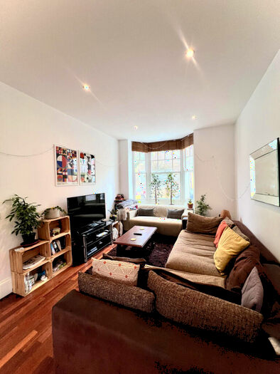5 Bedroom Terraced House To Rent In Lenthall Road, E8